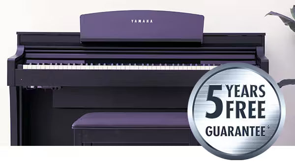 CVP909GP Clavinova, musta kiiltävä