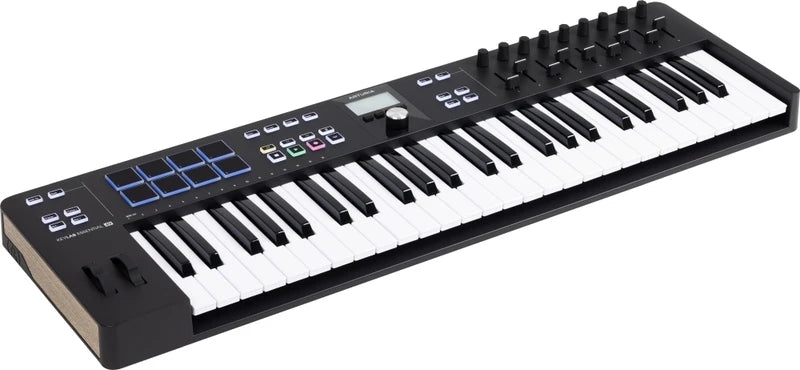 KeyLab Essential 49 MK3 USB-kontrolleri musta
