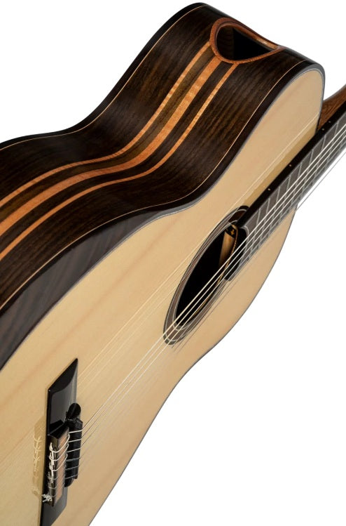 Grandsuite, 4/4-kokoinen klassinen kitara