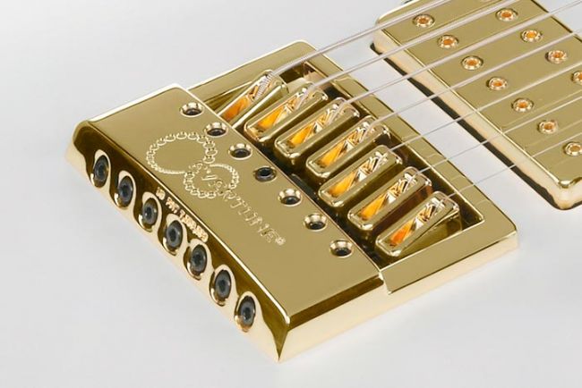 Ibanez K7YANG Korn Head 7-kielinen sähkökit