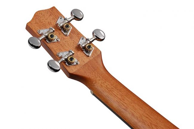 Ibanez UKC100-OPN ukulele pussilla