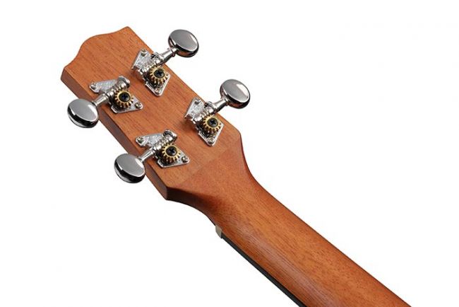 Ibanez UKS100-OPN ukulele, pussilla