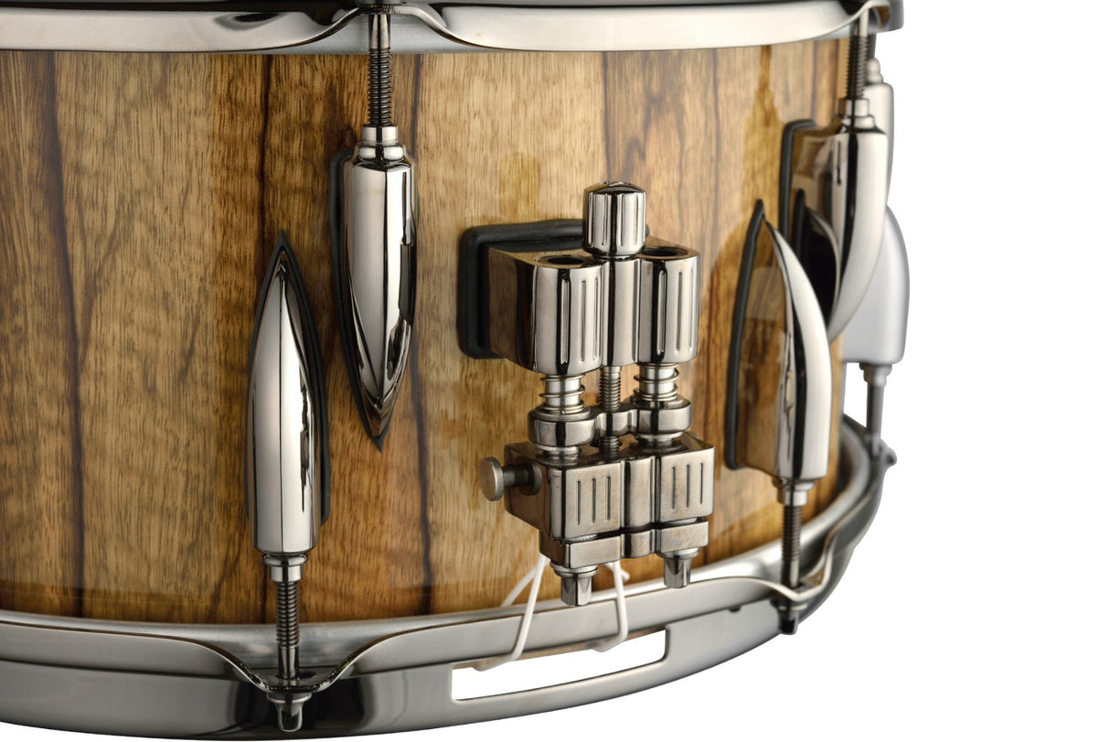 13"x 6,5" Black Limba One of a kind