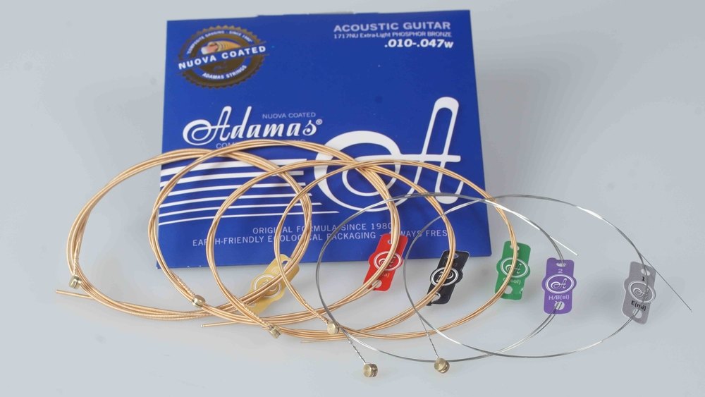 Akustisen kitaran kielet Nuova Phosphor Bronze päällystetty 3 setin paketti 3 settiä Ex-Light .010