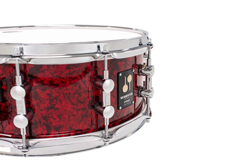 Sonor Momentum 14x5.75 virveli, pyökki, Red Pearl