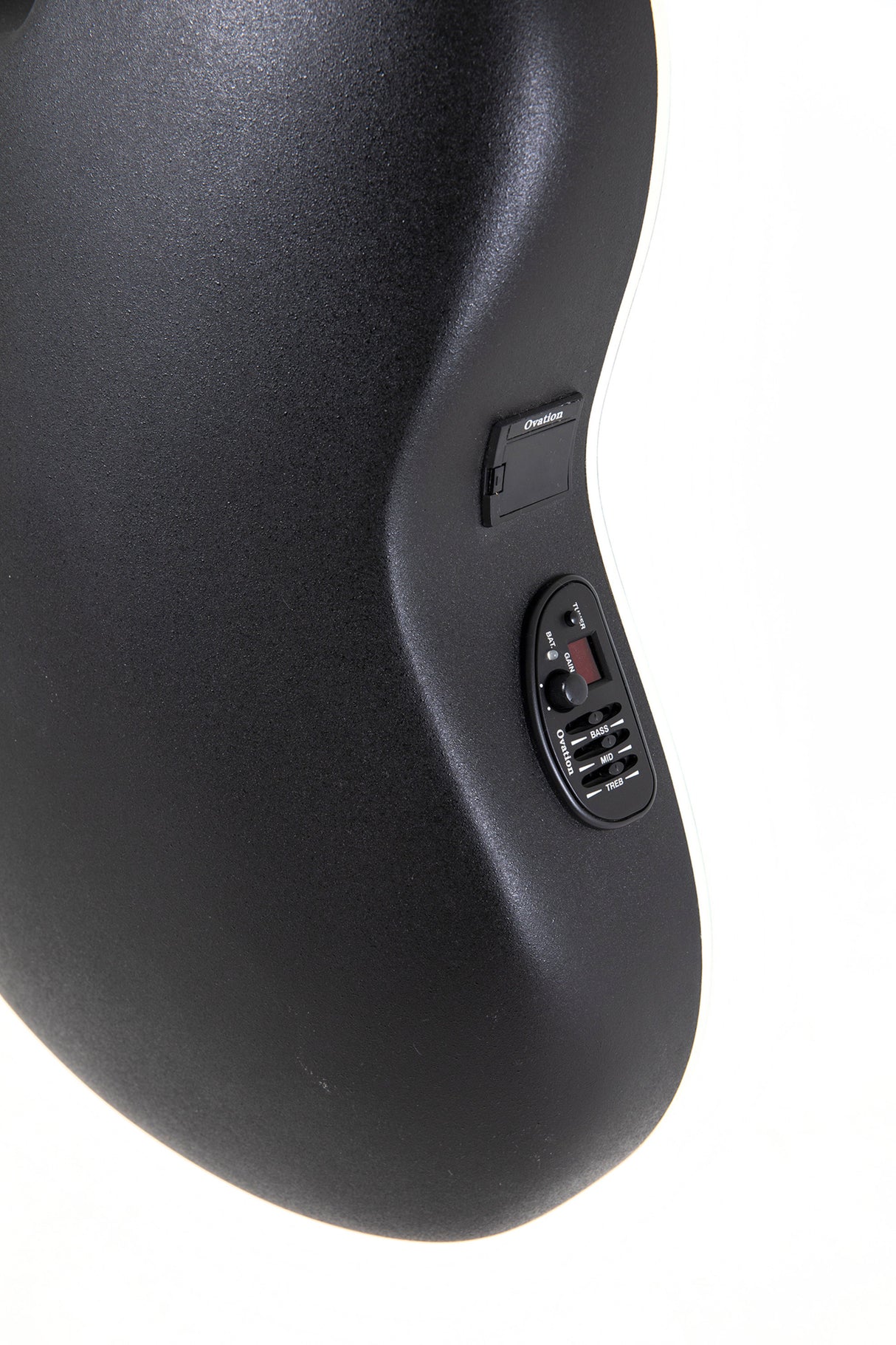 Celebrity Traditional CS24 Mid Cutaway Black