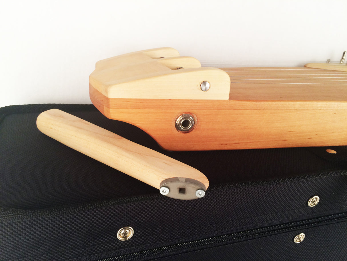 Jarno Salo 10-kielinen elektroakustinen Kantele