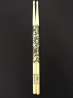 Tama Dirk Verbeuren Signature -rumpukapulat, tammi