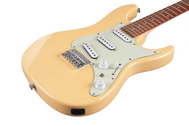 Ibanez AZES31-IV sähkökitara