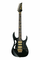 Ibanez PIA3761XB kotelolla