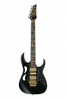 Ibanez PIA3761XB kotelolla