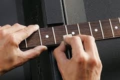 Ibanez Prestige IFC1000 -puhdistussetti otelaudan nauhoille
