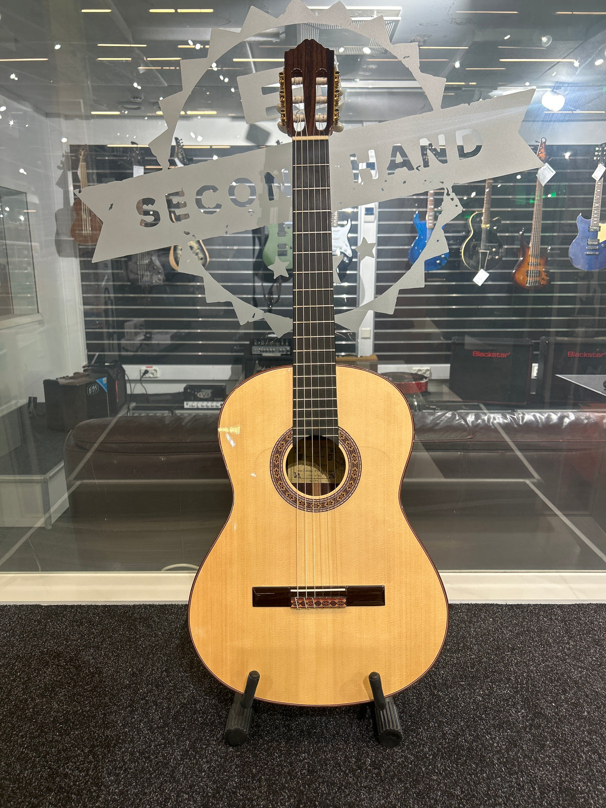 Flamenco guitar "Negra"