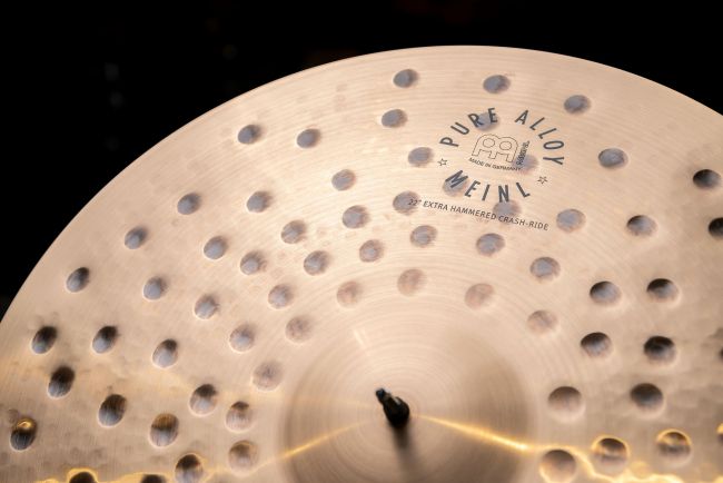 Meinl 22" Pure Alloy Extra Hammered Crash-Ride