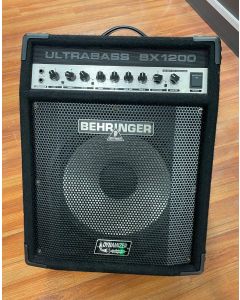  Behringer Ultrabass BX1200 bassovahvistin (MYYNTITILI) 